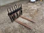 Pallegafler med Manitou hitch 3