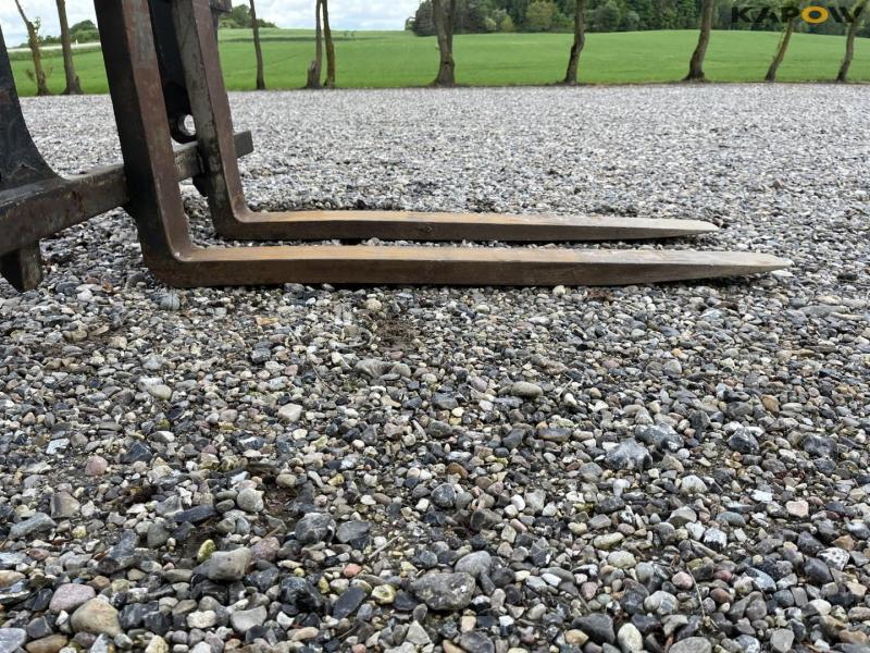 Pallegafler med Terex hitch 10