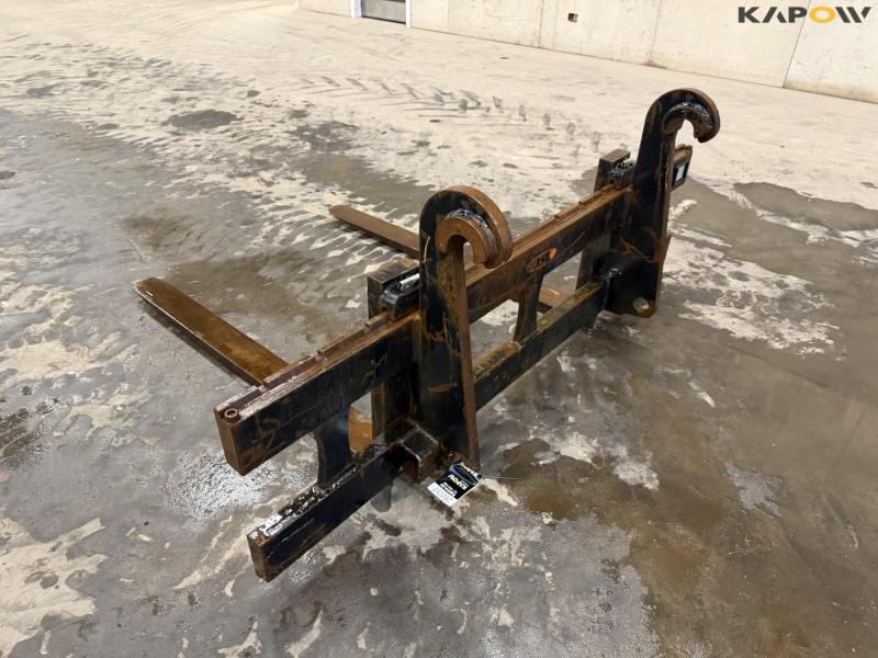 Pallegafler med Volvo Hitch 7