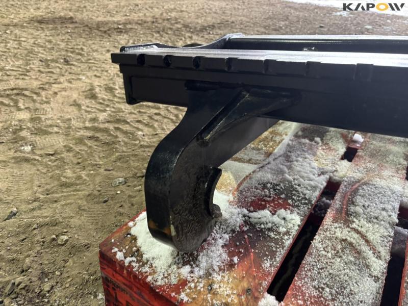 Pallegafler med Volvo hitch 12