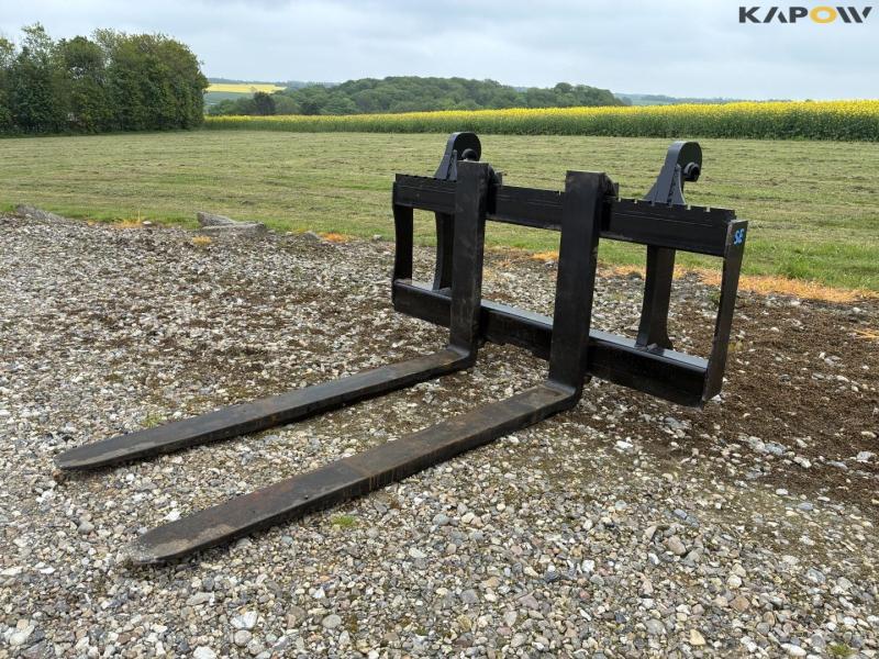 Pallegafler med Volvo hitch 1