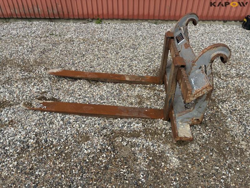 Pallegafler med Volvo hitch 3