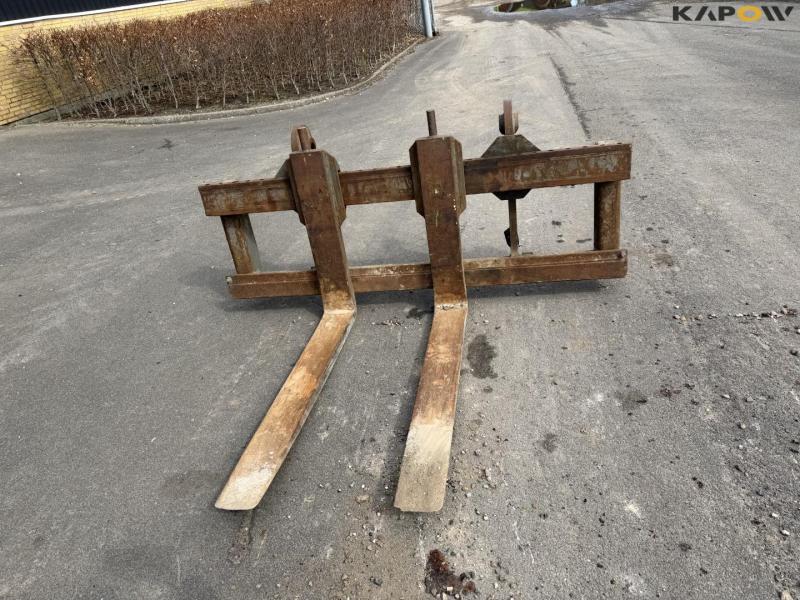 Pallegalfer med Volvo hitch 2