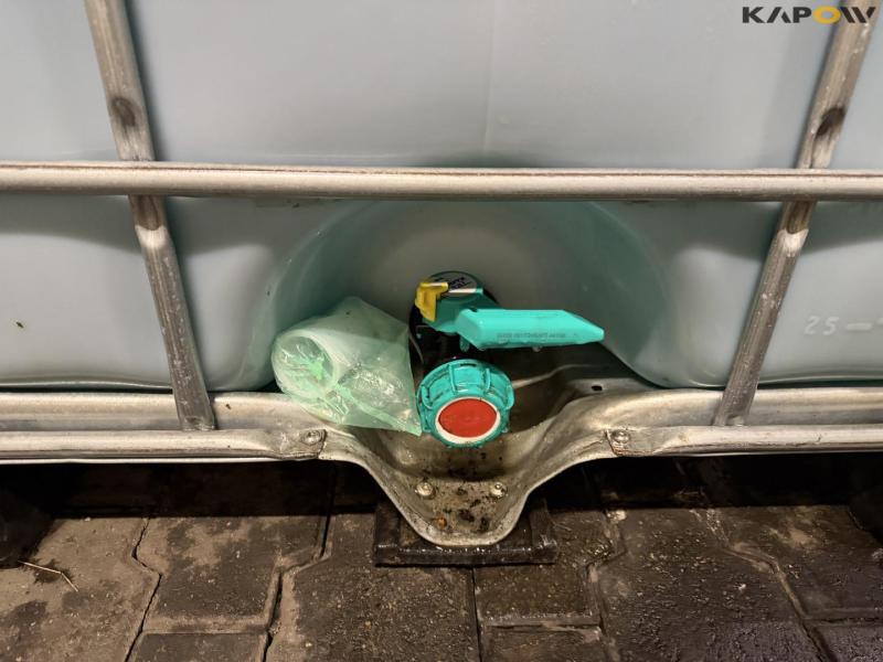 Palletank med sprinklervæske 10