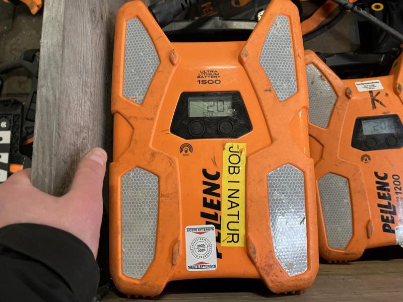 Pellenc buskrydder med batterier og rygseler 22