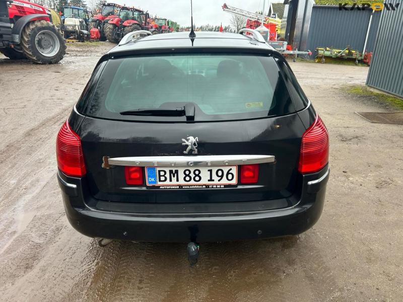 Peugeot 704 2,2 SW personbil 4