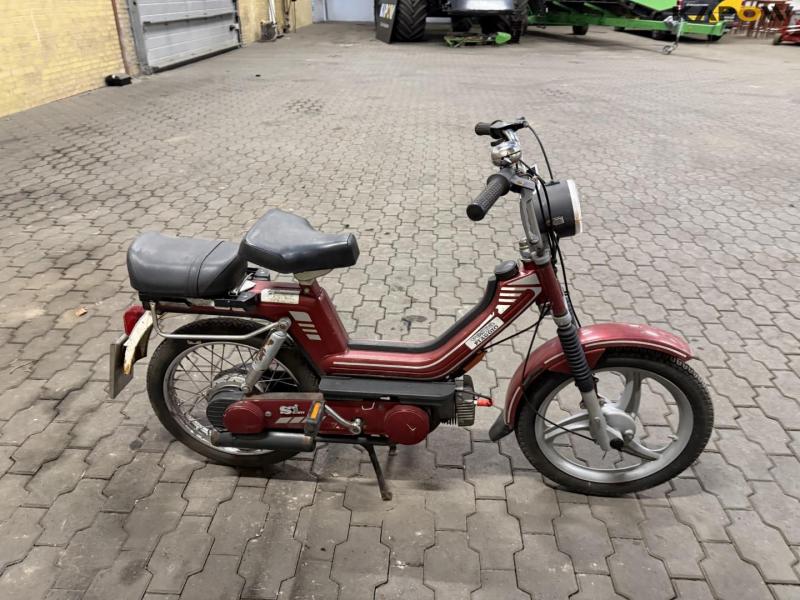 Piaggio Vespa Si knallert 4