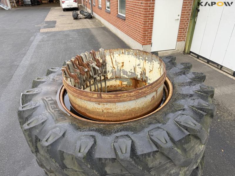 Pirelli 580/70-R42 tvillinghjul 6