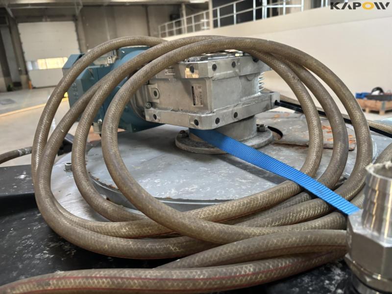 Plasttank 1000 liter med omrører 14