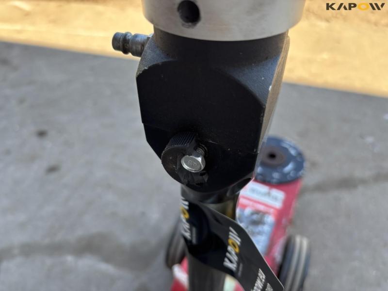 Pnematic floor jack 30T/15T 14