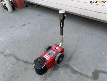 Pnematic floor jack 30T/15T