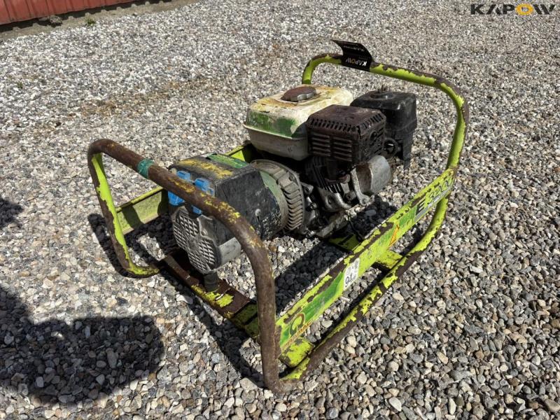 Pramac E3200 generator 3