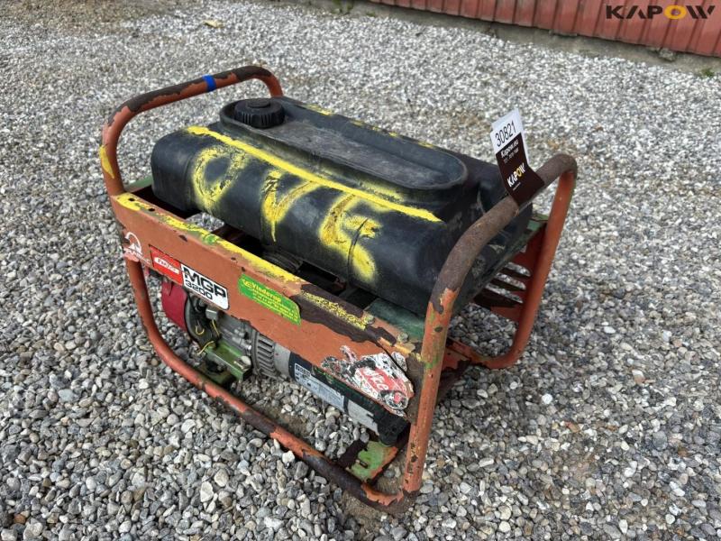 Pramac MGP3200 generator 1