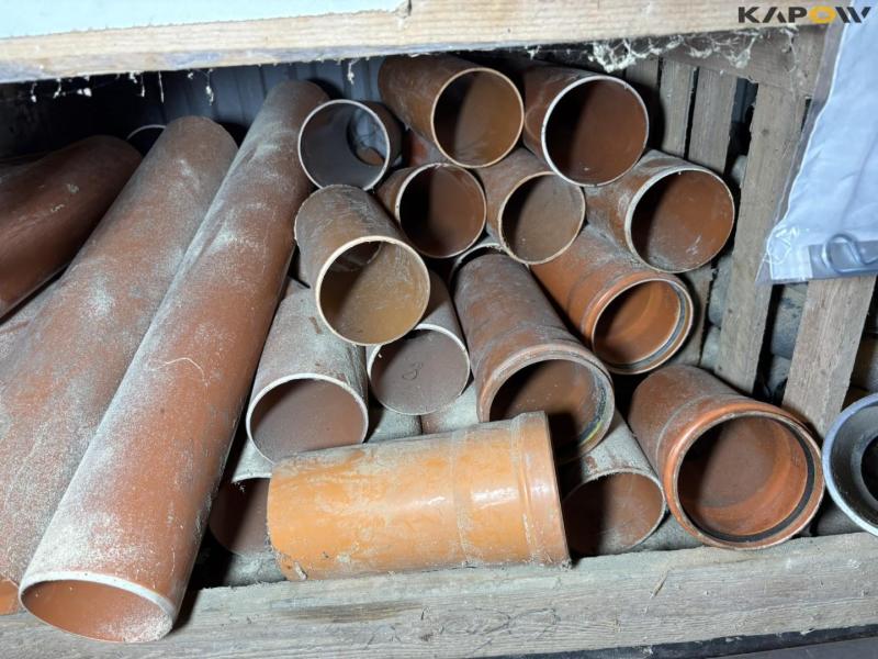 PVC fittings 100