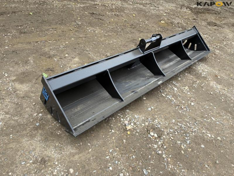 Rabatskovl 250cm med Hydrema hitch 3