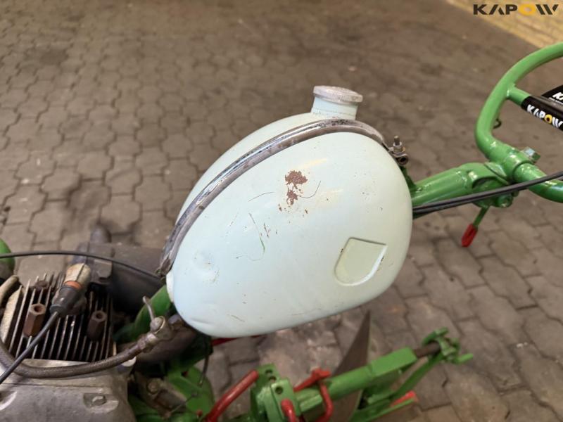 Redskabsbære med plov 18