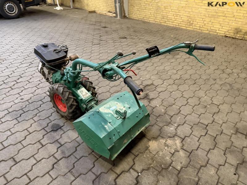 Redskabsbærer med fræser 7