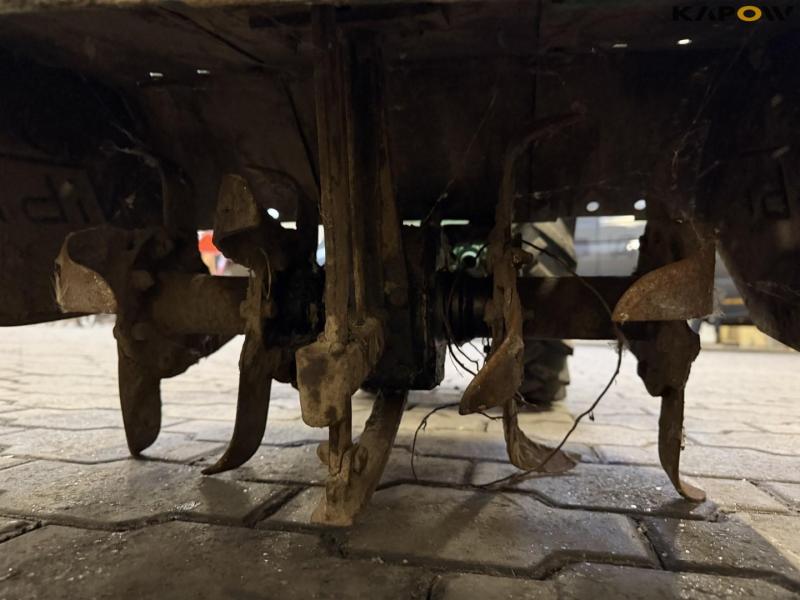 Redskabsbærer med fræser 26