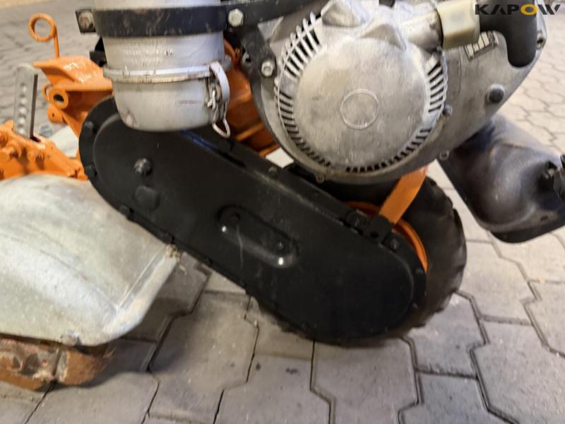 Redskabsbærer med fræser 15