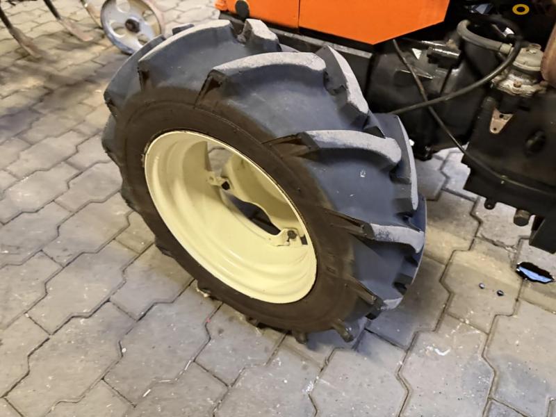 Redskabsbærer med harve 33