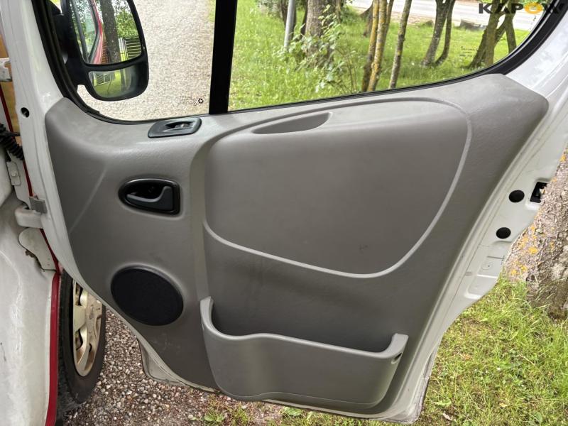 Renault Trafic 2.0 dci mandskabsvogn 71