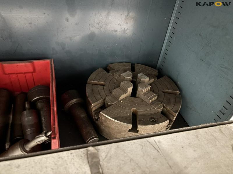 Reol og værkstedsbord 19