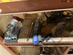 Reservedele og reol 26