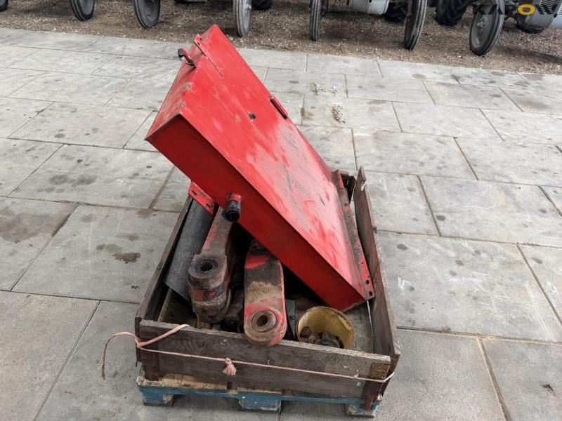 Reservedele til Massey Ferguson 8