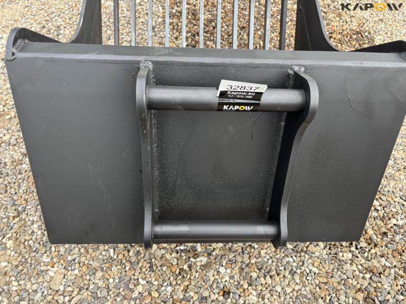 Risteskovl med Hydrema hitch 10