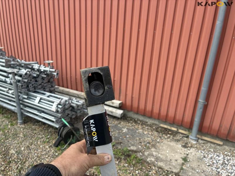 Rørskærer, vaterpas og kopbor 17
