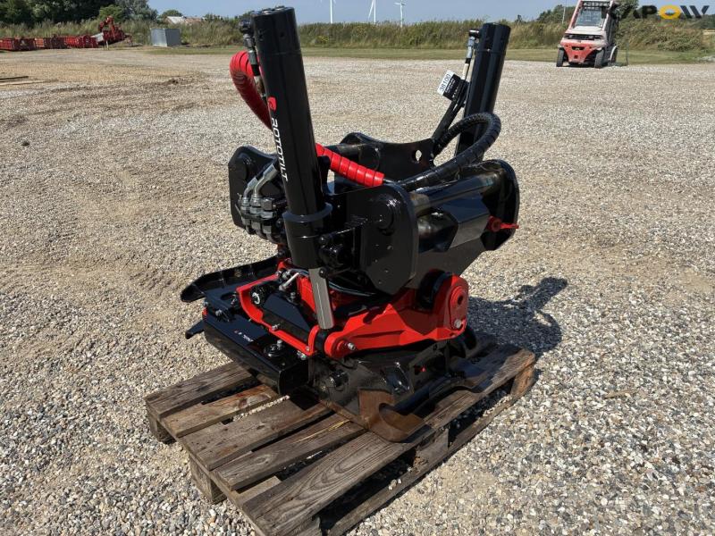 Rototilt RC6 med gribeklo 3