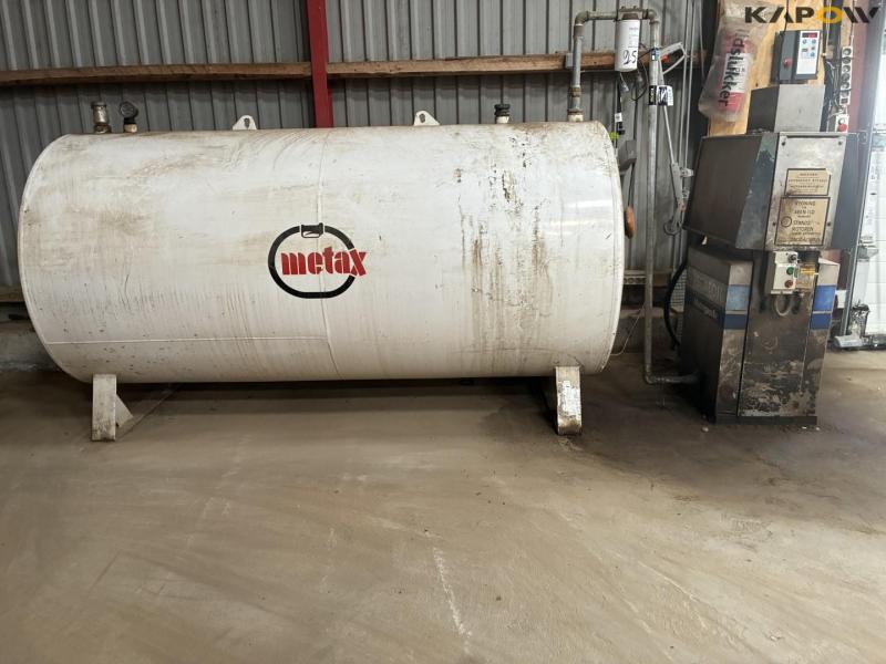 Roug 2500L brændstoftank 2