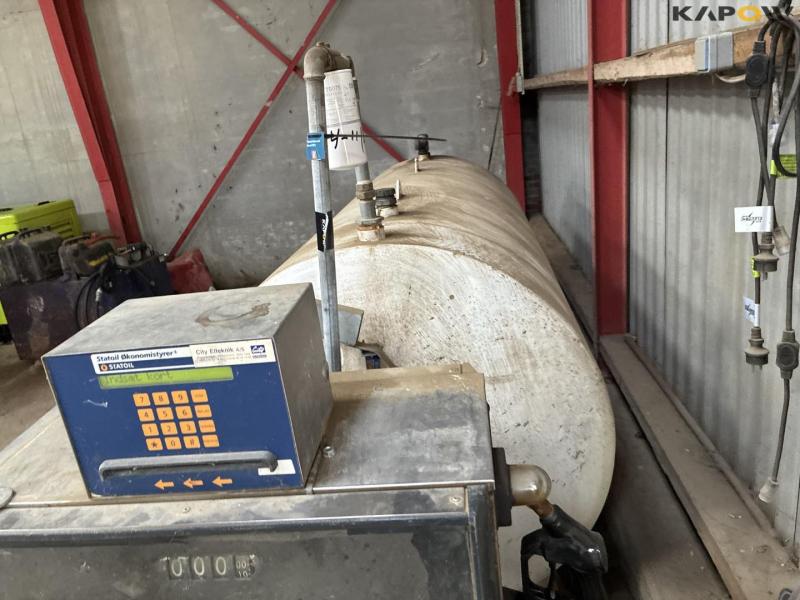 Roug 2500L brændstoftank 24