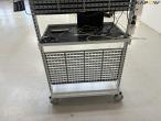 Rullebord med skærm og computer for fremvisning 14