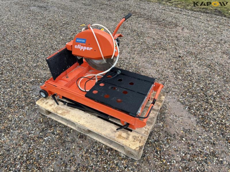 Saint-Gobian CM43 skærebord 1