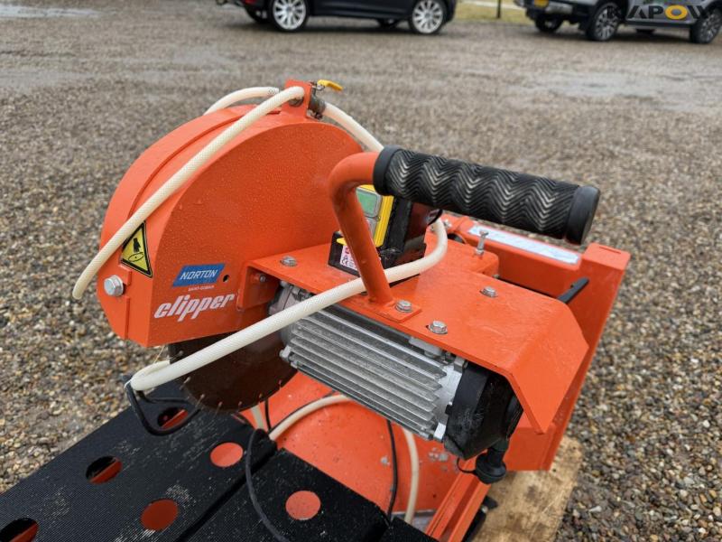 Saint-Gobian CM43 skærebord 10