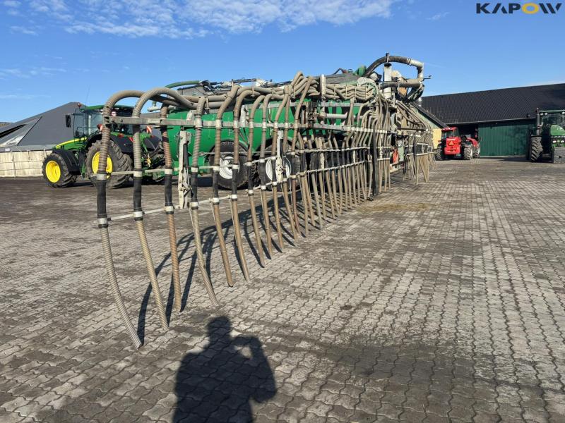 Samson PG25 med kran og slæbeslanger 24 meter 10