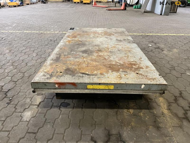 Saxlift 3000kg 6