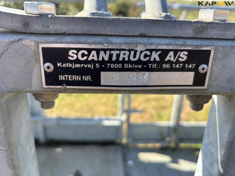 Scantruck mandskabskurv og drejeled 9