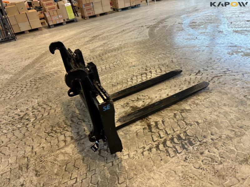 SE pallegafler med Volvo hitch 5