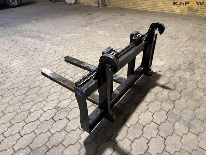 SE pallegafler med Volvo hitch 7