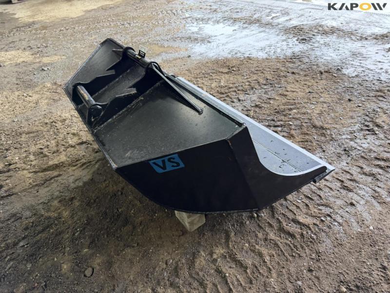 SE skovl med Hydrema hitch 5