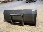 SE skovl med Manitou hitch 6