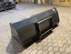 SE skovl med Manitou hitch 7