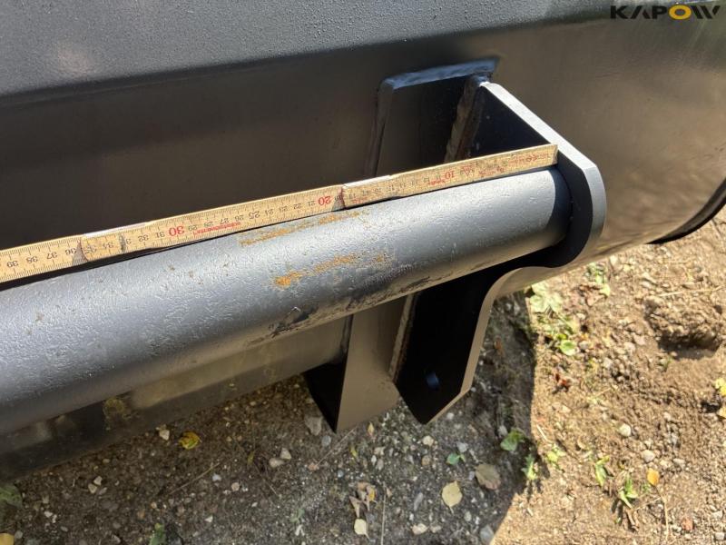 SE skovl med Manitou hitch 17