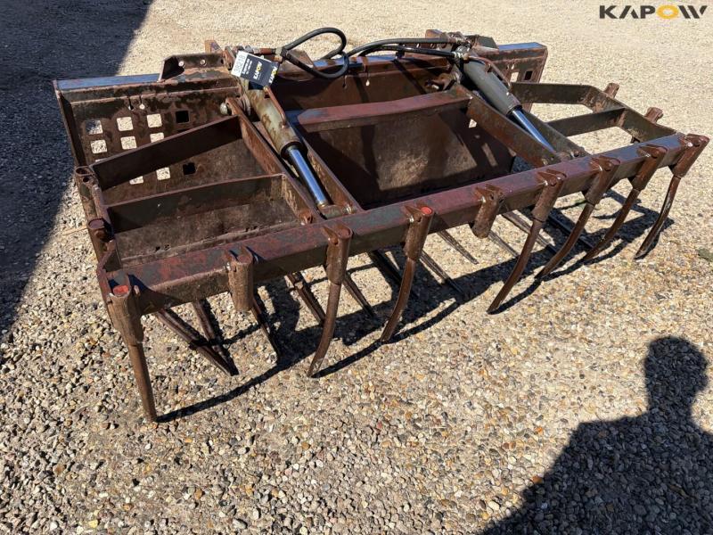 Siloklo med Hydrema hitch 15