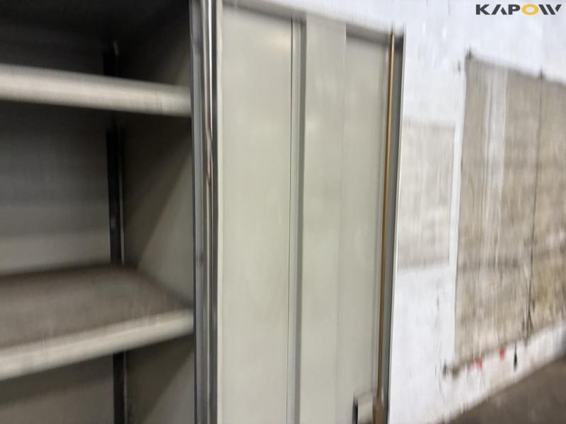 Skab og bolt reol 13