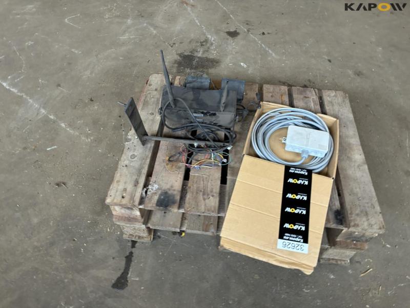 Skærm med to kameraer 2