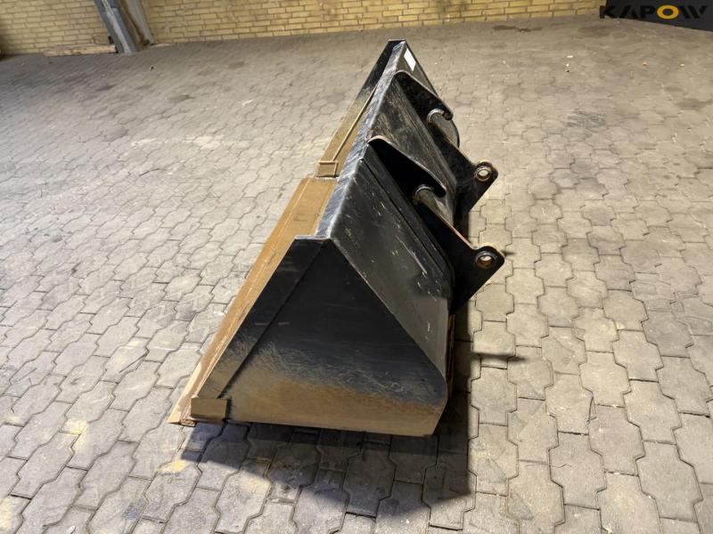 Skovl med Giant hitch 8