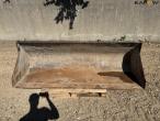 Skovl med Manitou hitch 2